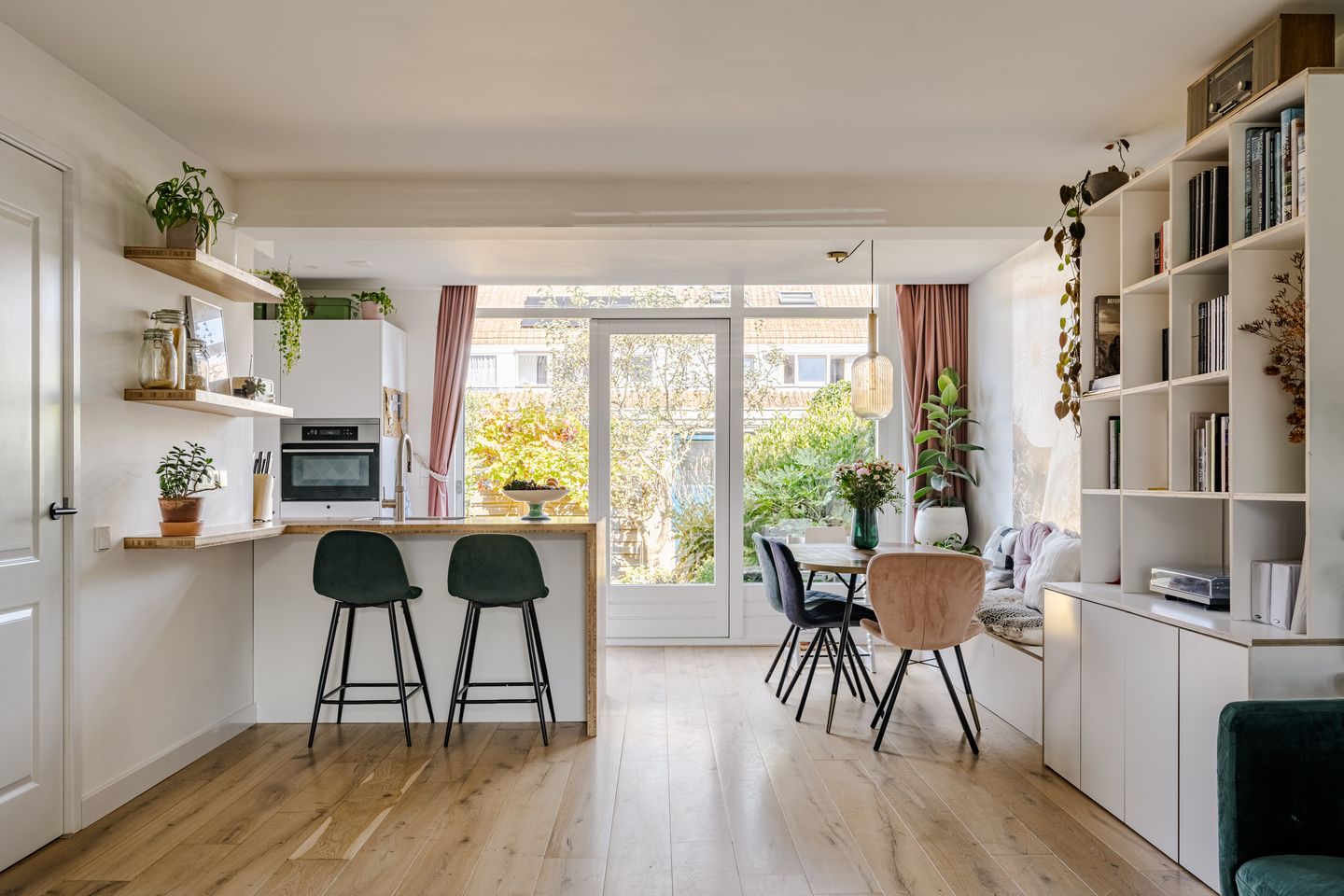 Foto 1 van Meteorenweg 82