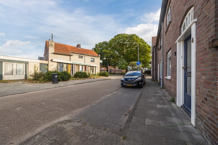 Photo 49 of Wethouder van de Lisdonkstraat 4