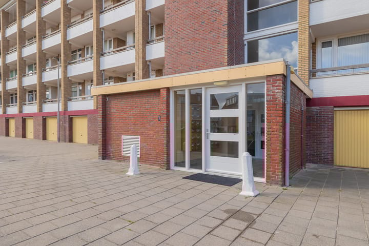 Photo 5 of Jacob van Heemskerckstraat 21