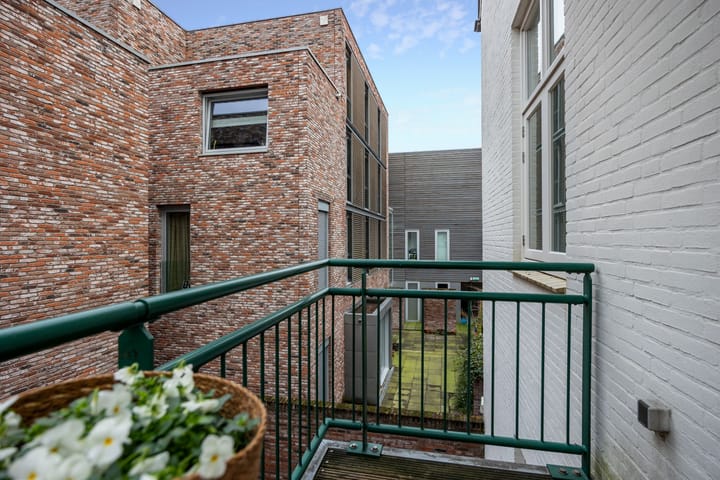 Photo 9 of Nieuwegracht 135-B