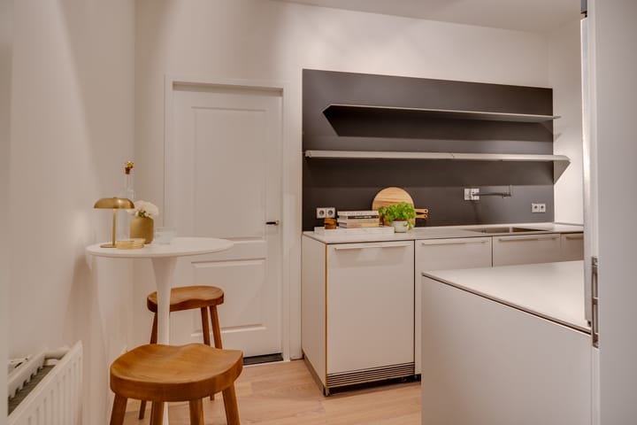 Photo 14 of Nieuwegracht 135-B