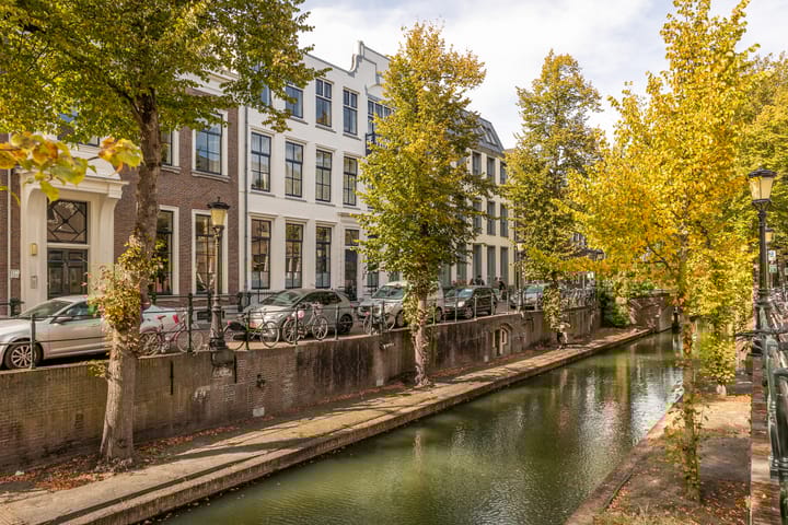 Photo 16 of Nieuwegracht 135-B