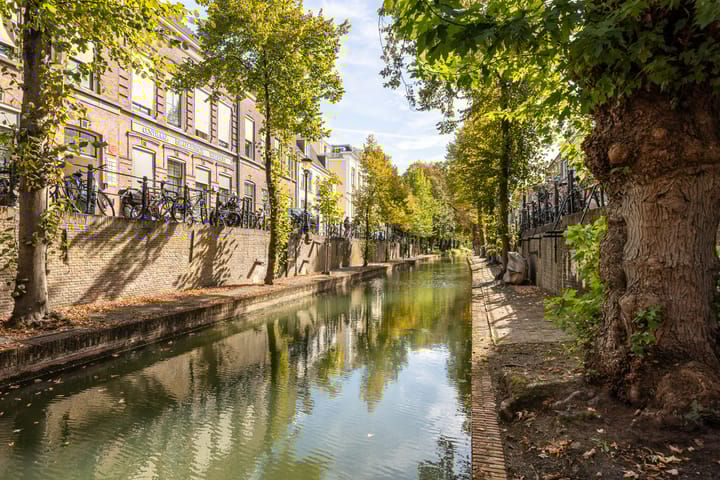 Photo 19 of Nieuwegracht 135-B