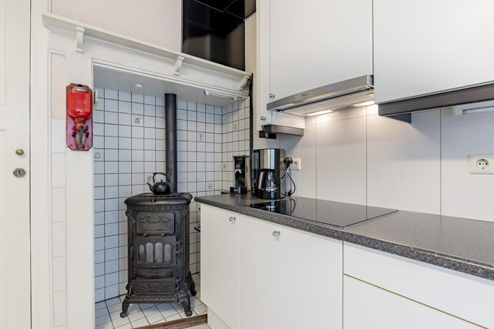 Photo 17 of Hoogstraat 10