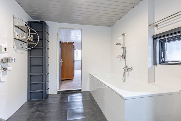 Photo 32 of Hoogstraat 10