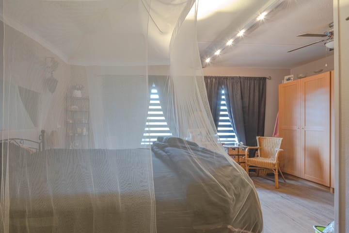 Photo 19 of Geertruidenbergstraat 69