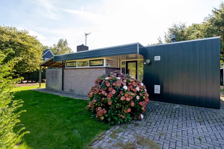 Photo 27 of De Tip 67