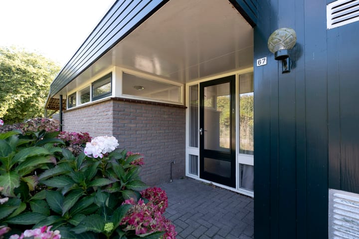 Photo 28 of De Tip 67