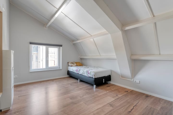 Foto 28 van van Dongenstraat 11