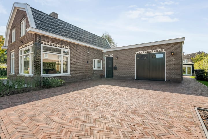 Foto 45 van van Dongenstraat 11