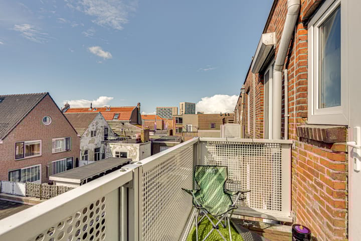 Photo 18 of Wilhelminastraat 15