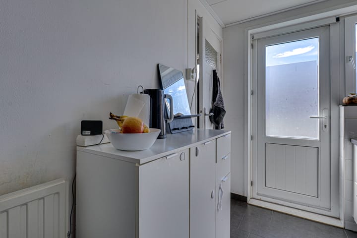 Photo 23 of Wilhelminastraat 15