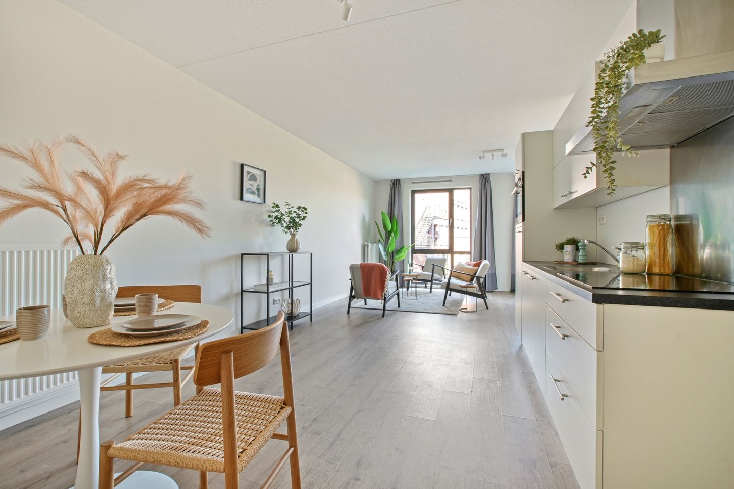 Photo 4 of Johan van der Keukenstraat 83-G