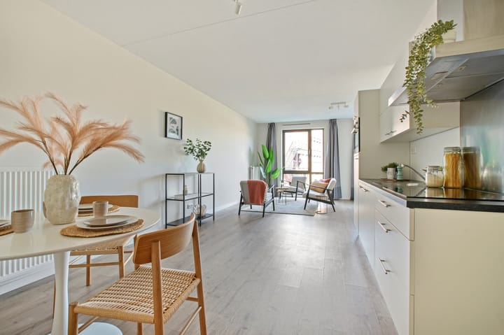 Foto 4 van Johan van der Keukenstraat 83-G