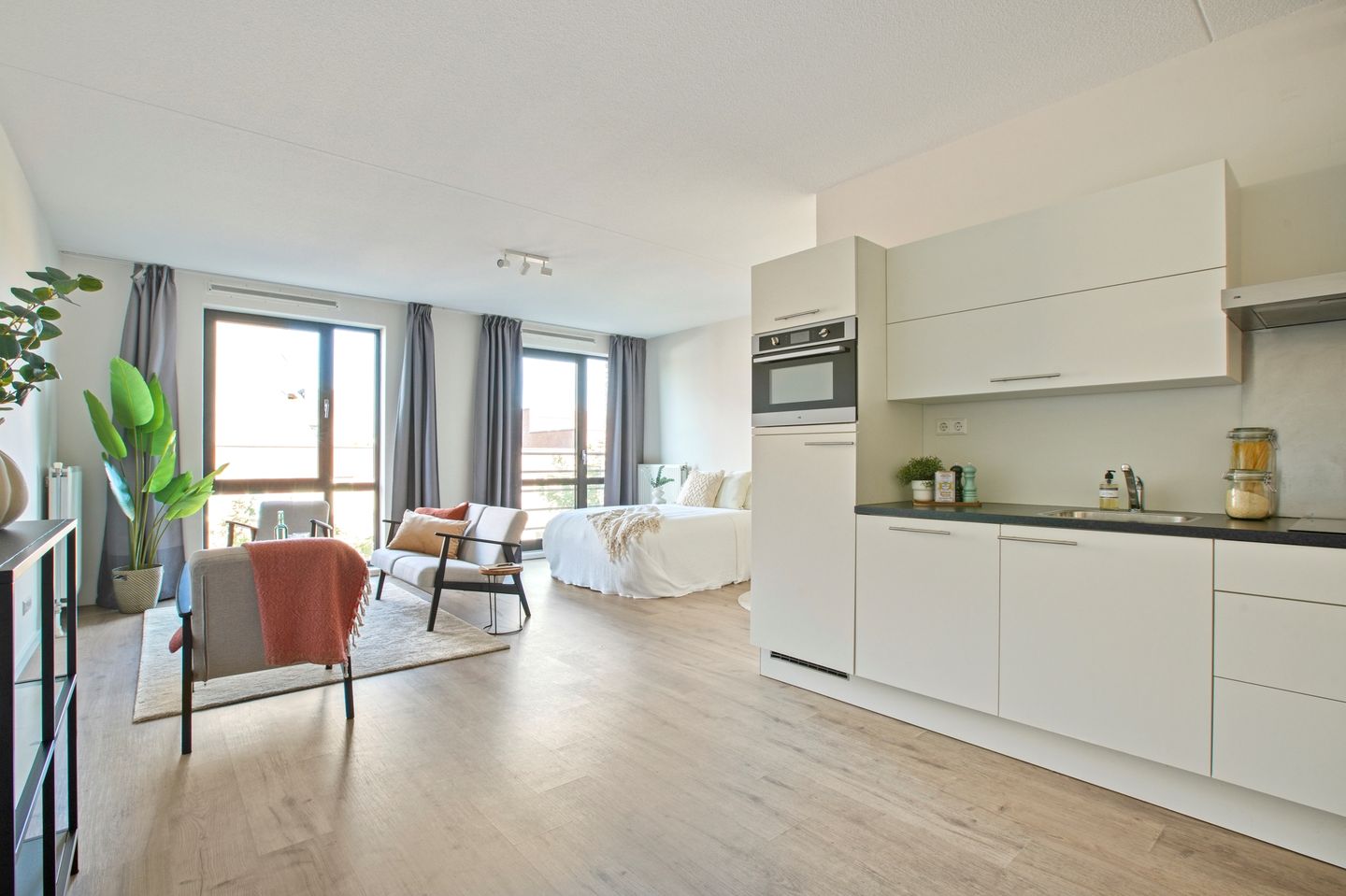 Photo 5 of Johan van der Keukenstraat 83-G