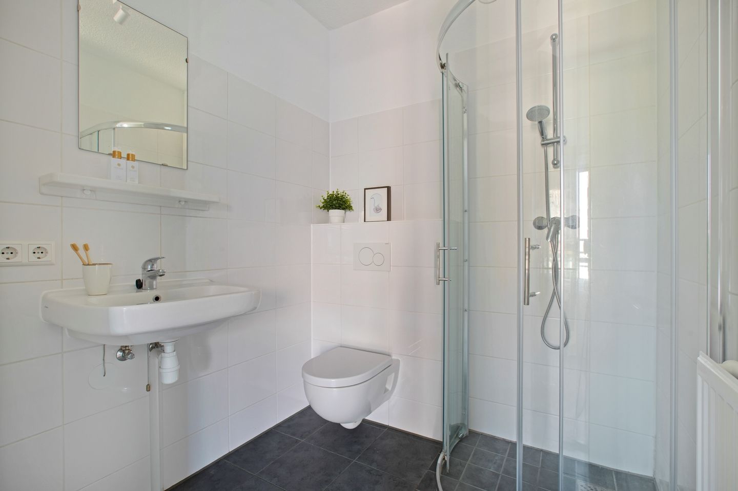 Photo 10 of Johan van der Keukenstraat 83-G