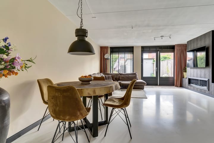 Foto 8 van Meander 84