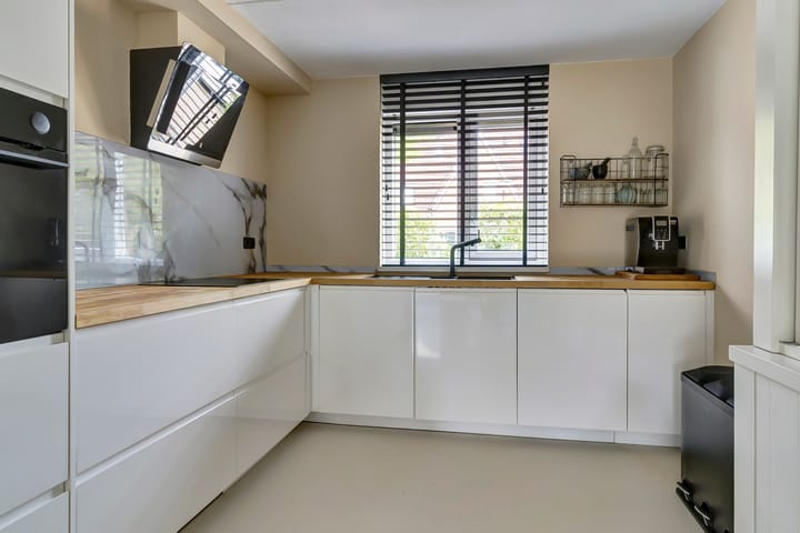 Foto 11 van Meander 84