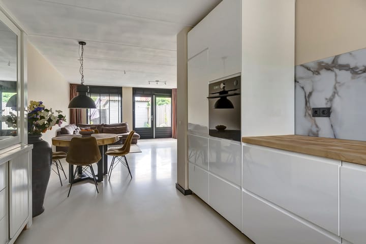 Foto 12 van Meander 84