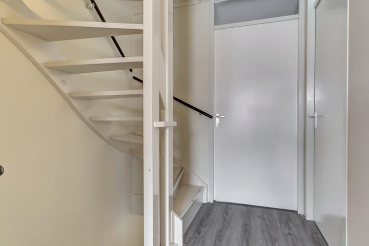 Foto 13 van Meander 84