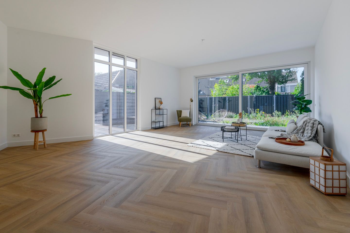 Photo 5 of van Oosthuyselaan 79-A