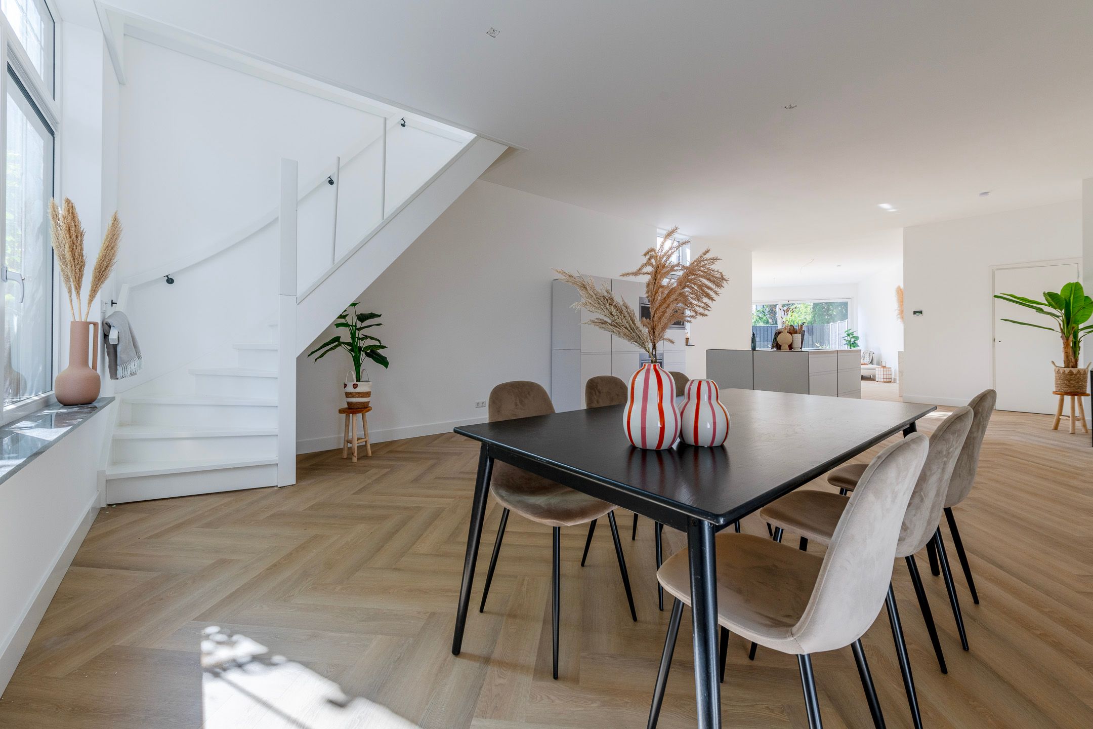 Photo 9 of van Oosthuyselaan 79-A