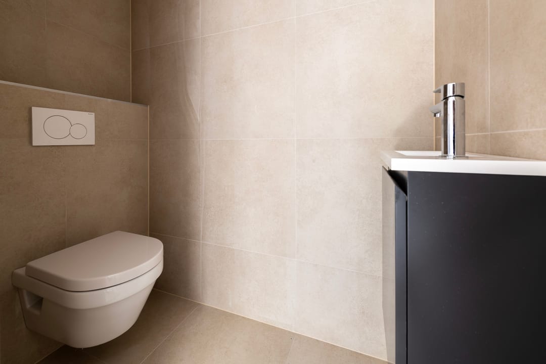 Photo 11 of van Oosthuyselaan 79-A