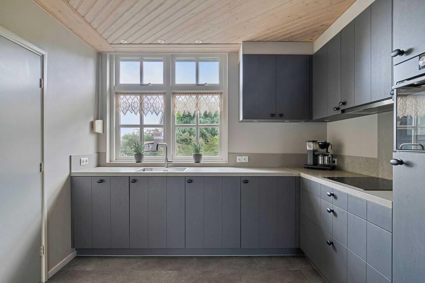 Photo 10 of Maasdijk 37