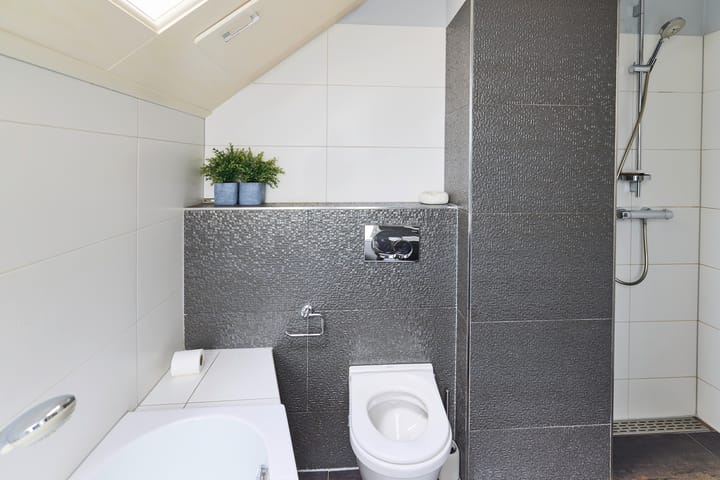 Photo 34 of Witte de Withlaan 25