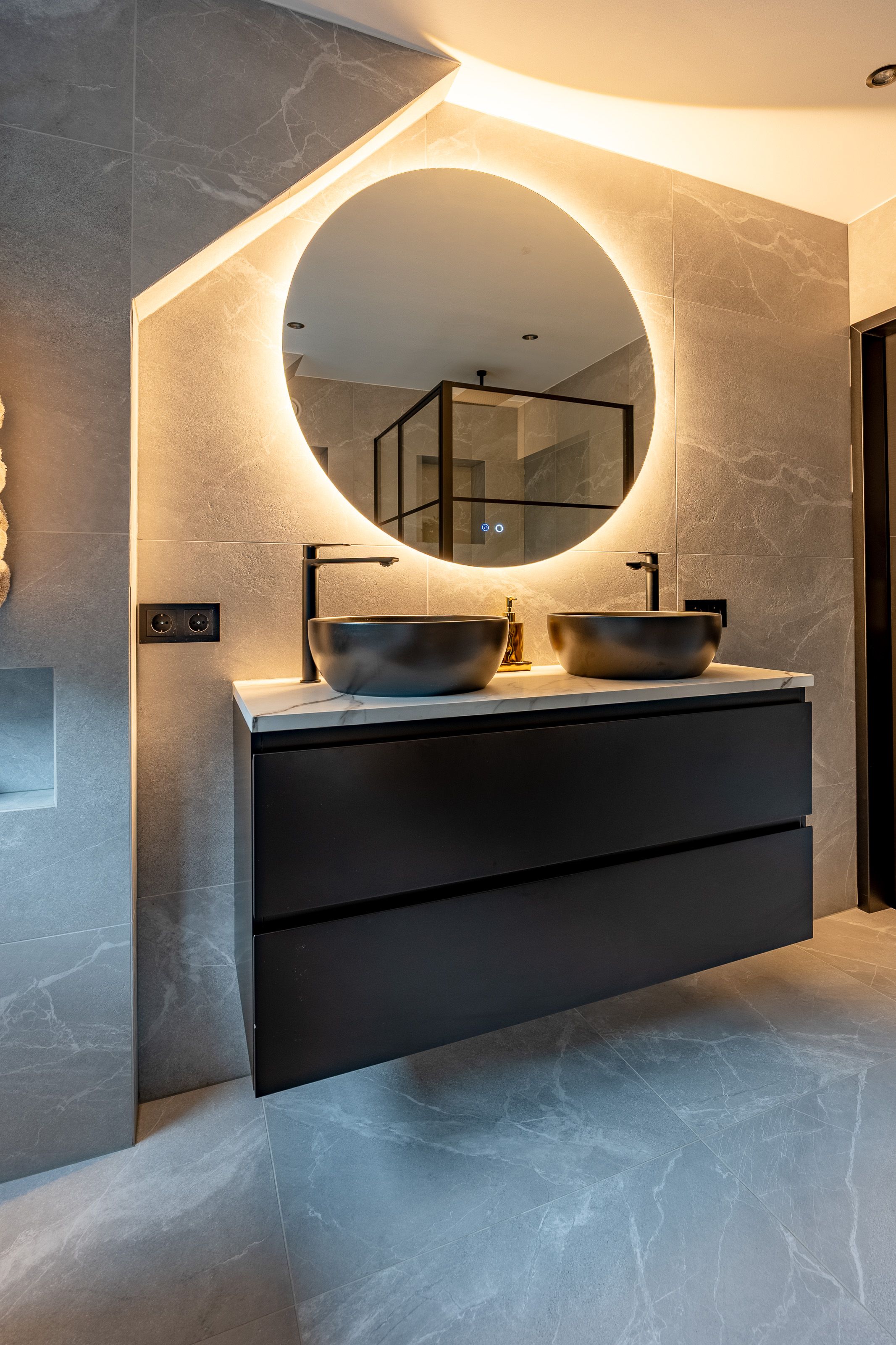 Foto 30 van Mambostraat 132