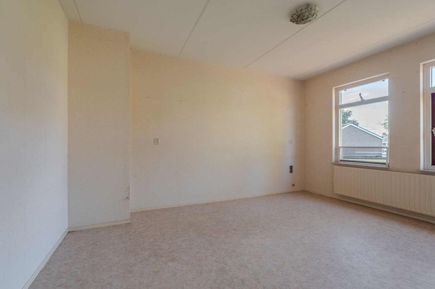 Photo 4 of Dr. Oortwijn Botjeslaan 138