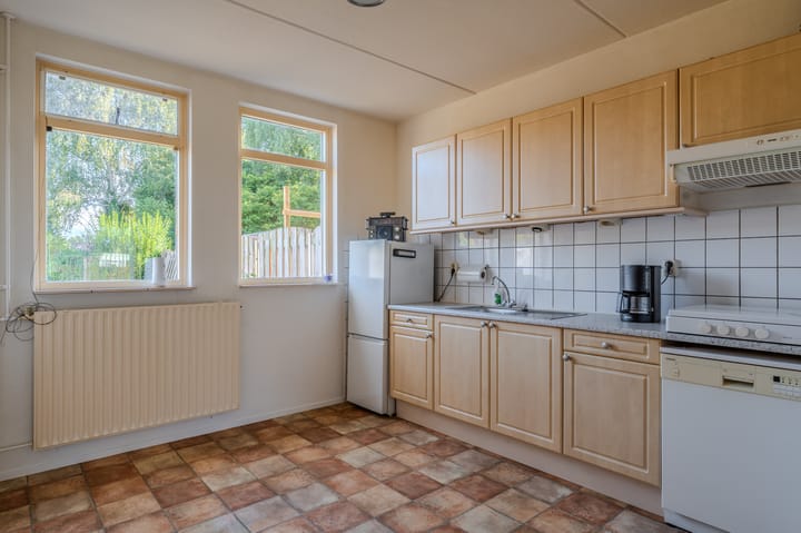 Photo 15 of Dr. Oortwijn Botjeslaan 138