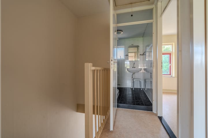 Photo 30 of Dr. Oortwijn Botjeslaan 138