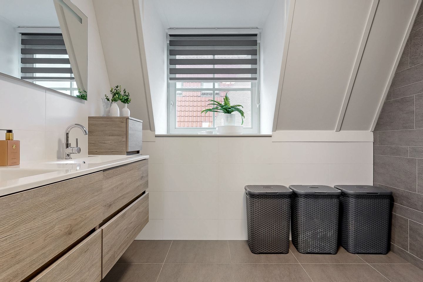 Photo 34 of Maaslandse Dam 15