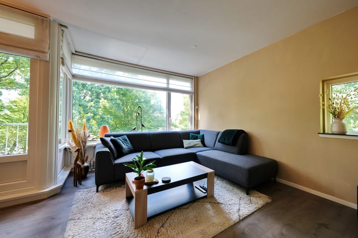 Photo 3 of Anna van Burenlaan 202