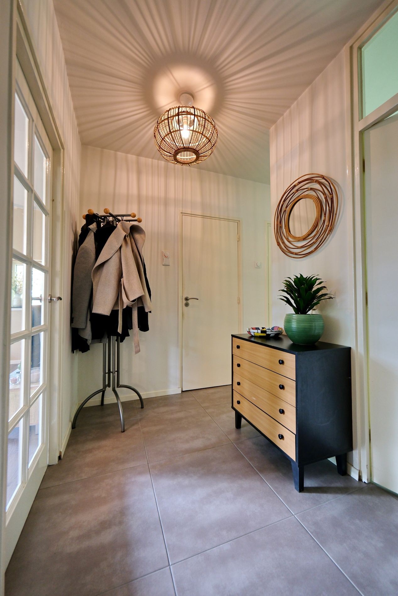 Photo 10 of Anna van Burenlaan 202