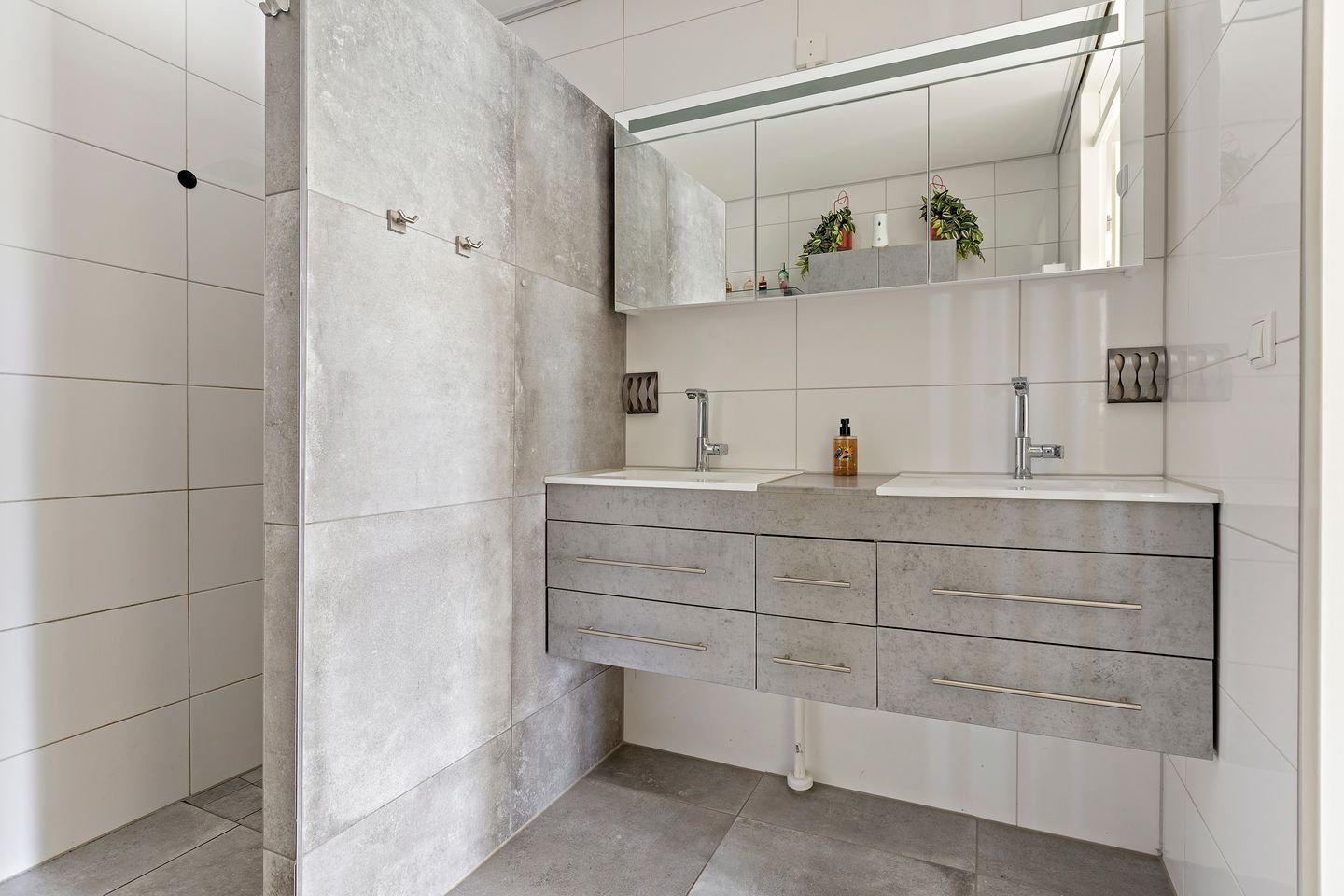 Photo 4 of Siersteenlaan 468-21