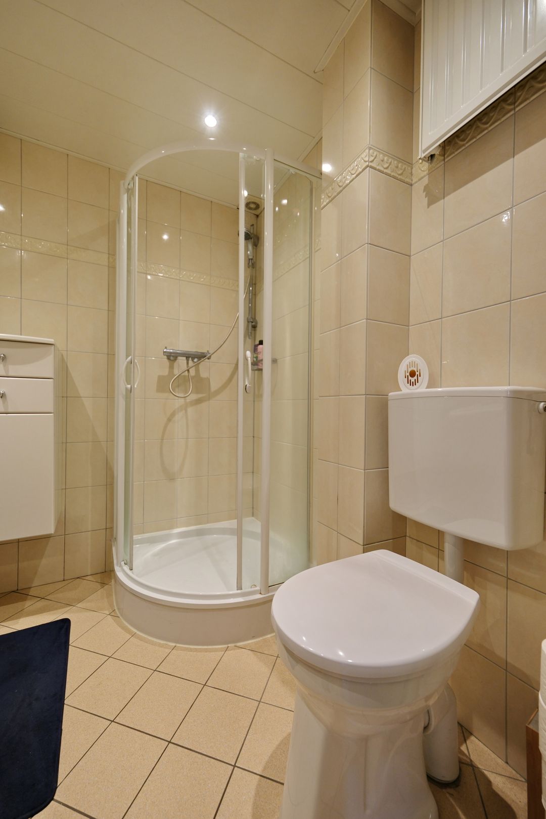 Photo 17 of Anna van Burenlaan 202