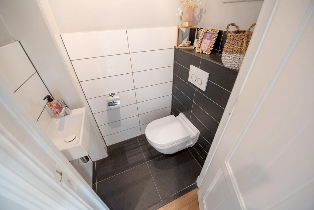 Photo 25 of Heulstraat 23