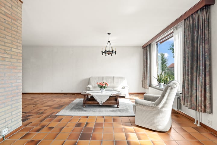 Foto 8 van Julianalaan 25