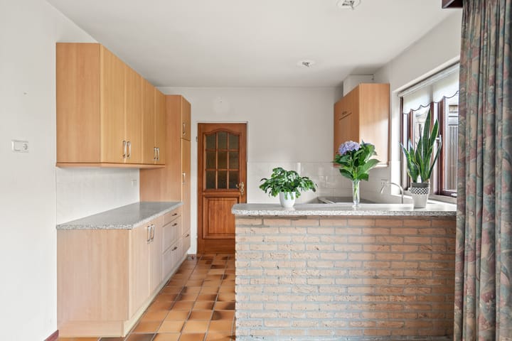 Foto 14 van Julianalaan 25