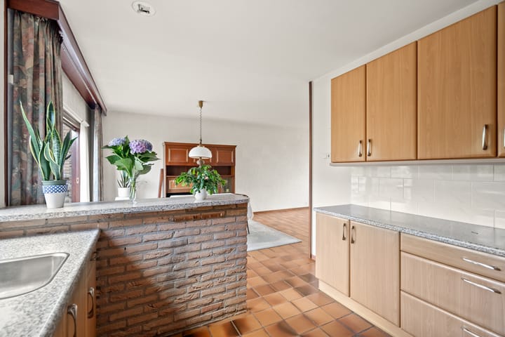 Foto 16 van Julianalaan 25