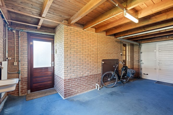 Foto 18 van Julianalaan 25