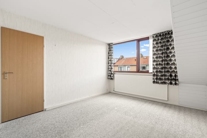 Foto 21 van Julianalaan 25