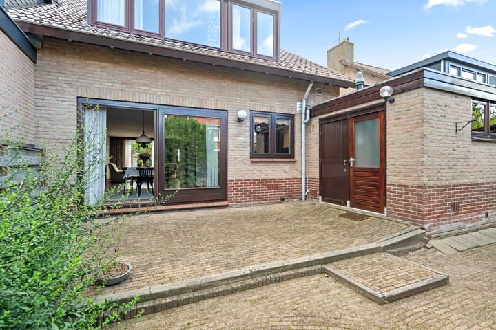 Foto 34 van Julianalaan 25