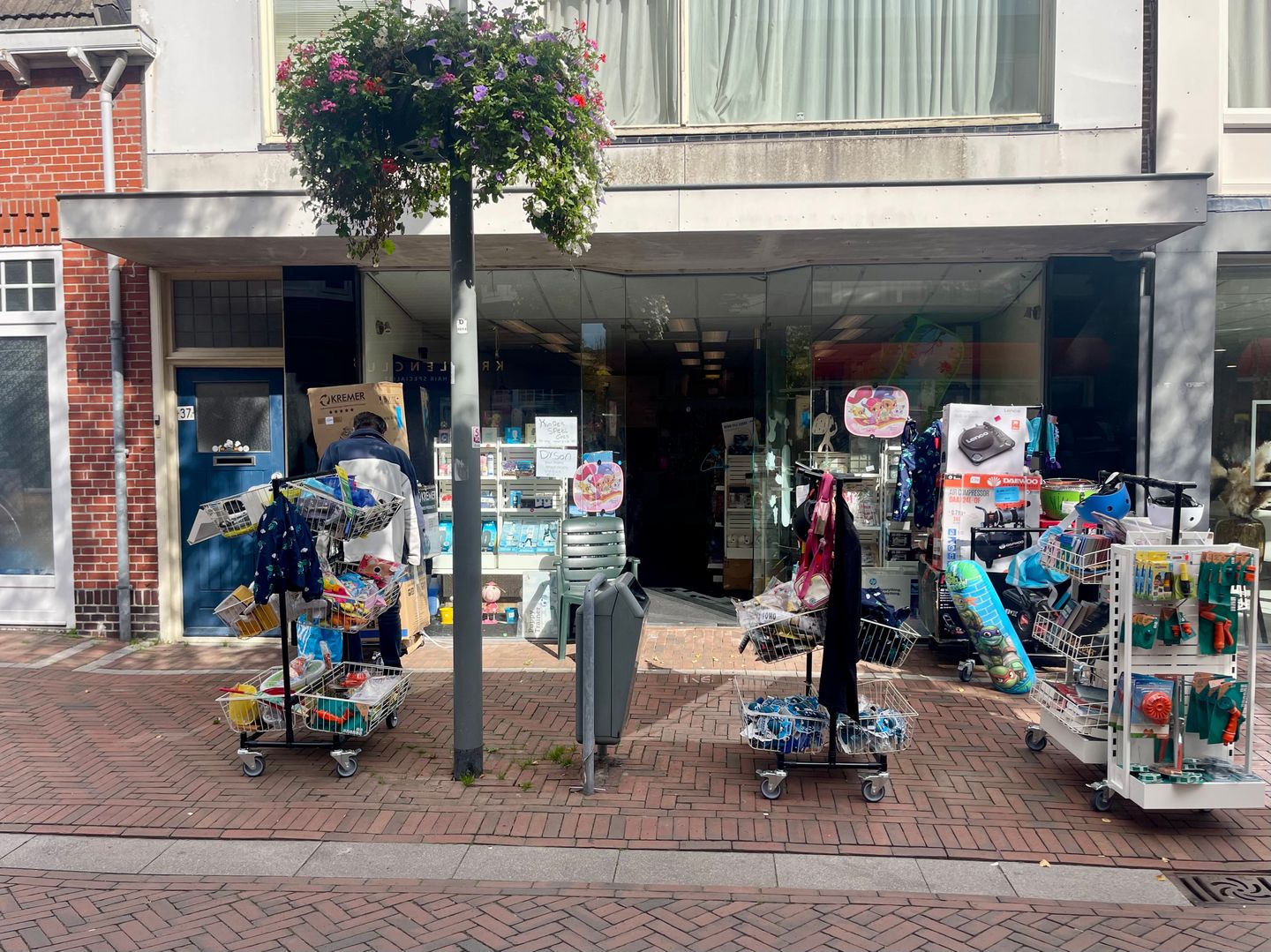 View photo 2 of Waterstraat 37