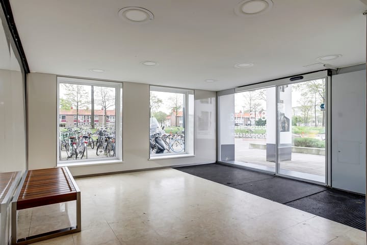 Photo 4 of Burgemeester Hogguerstraat 863