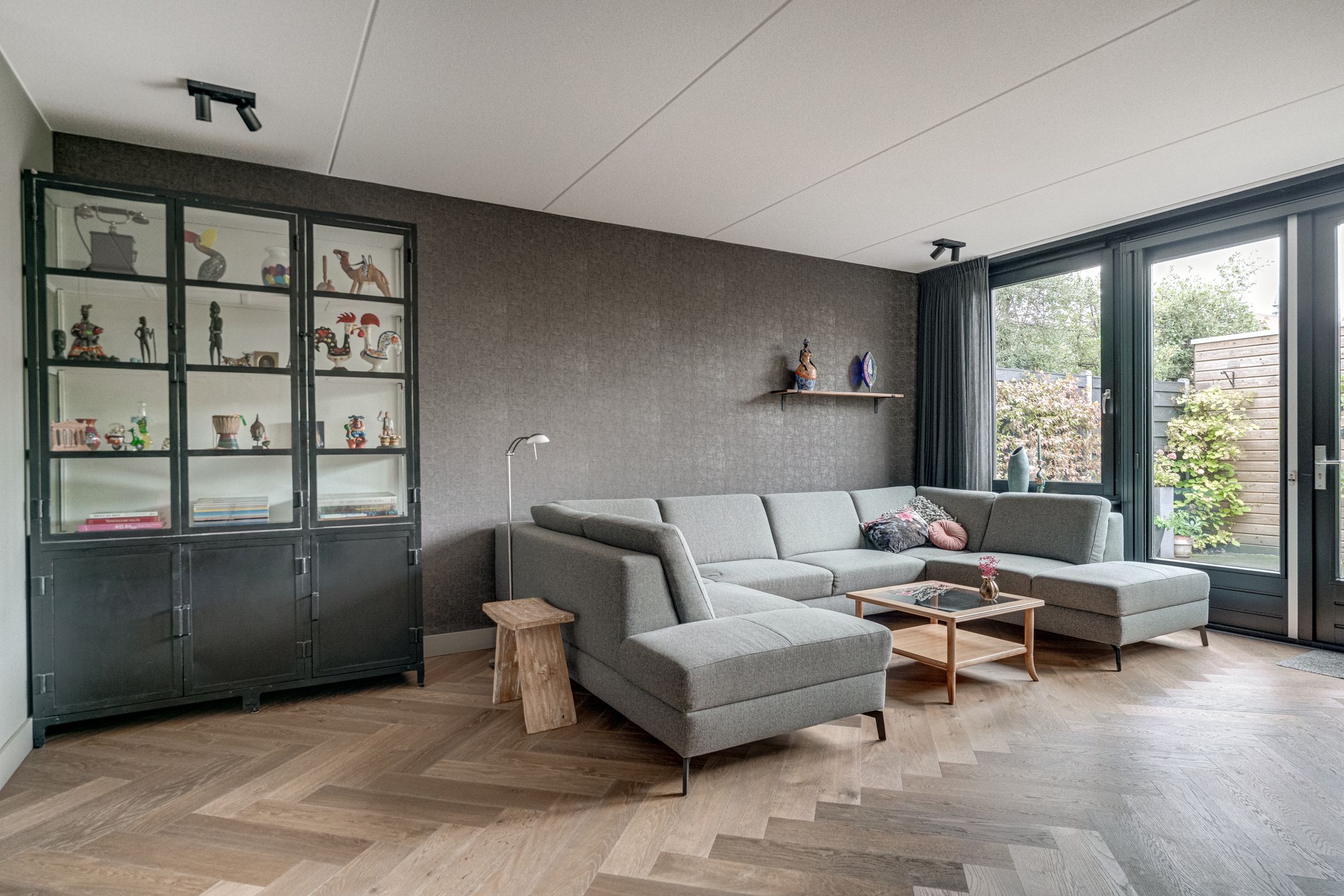 Photo 3 of Vondellaan 2-C