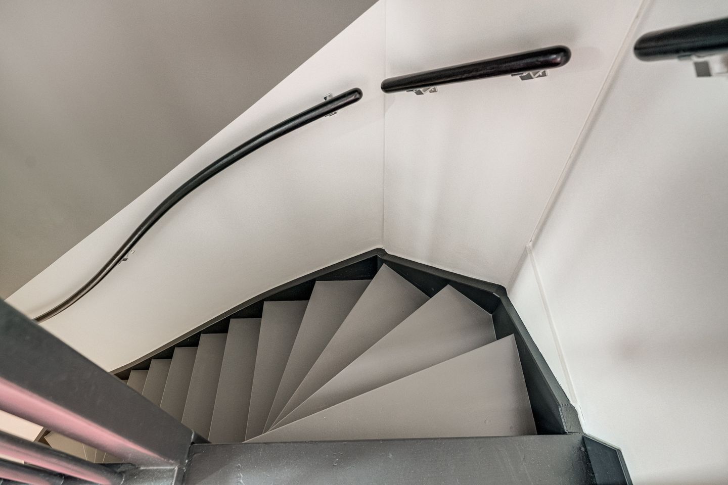 Photo 34 of Vondellaan 2-C