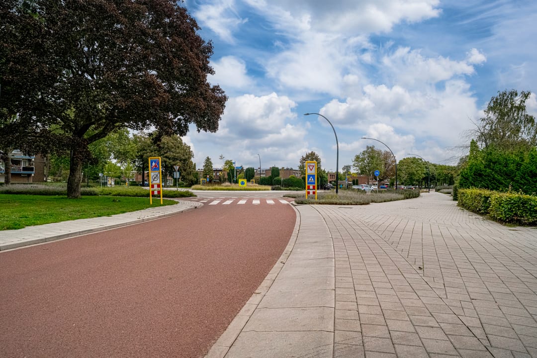 Photo 56 of Vondellaan 2-C